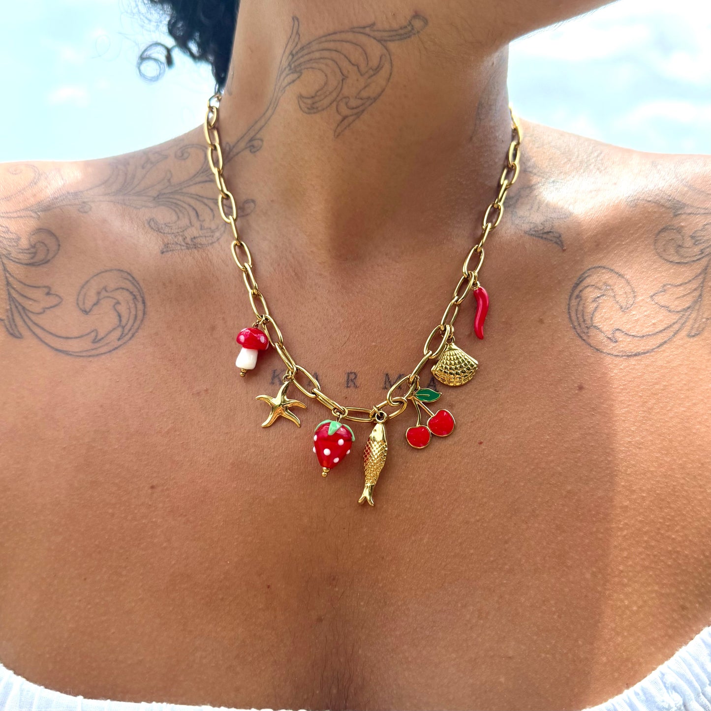 COLLIER ALICIA