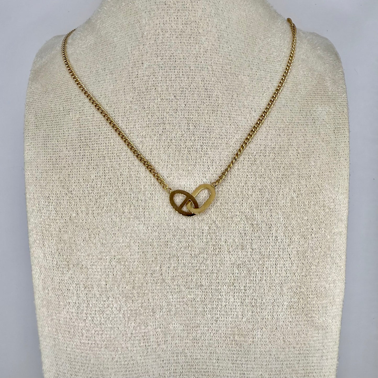 COLLIER TESSA