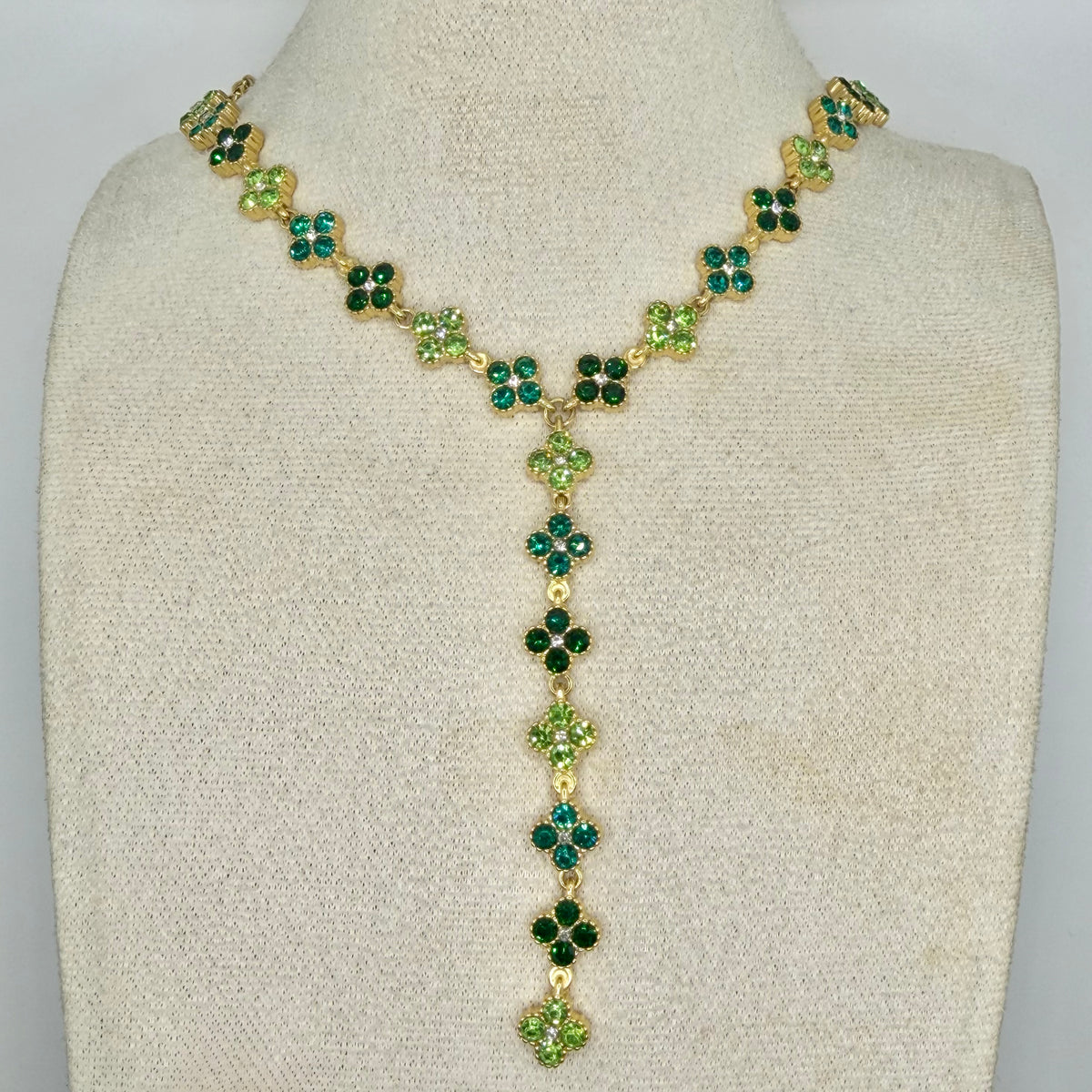 COLLIER Y CLOVER