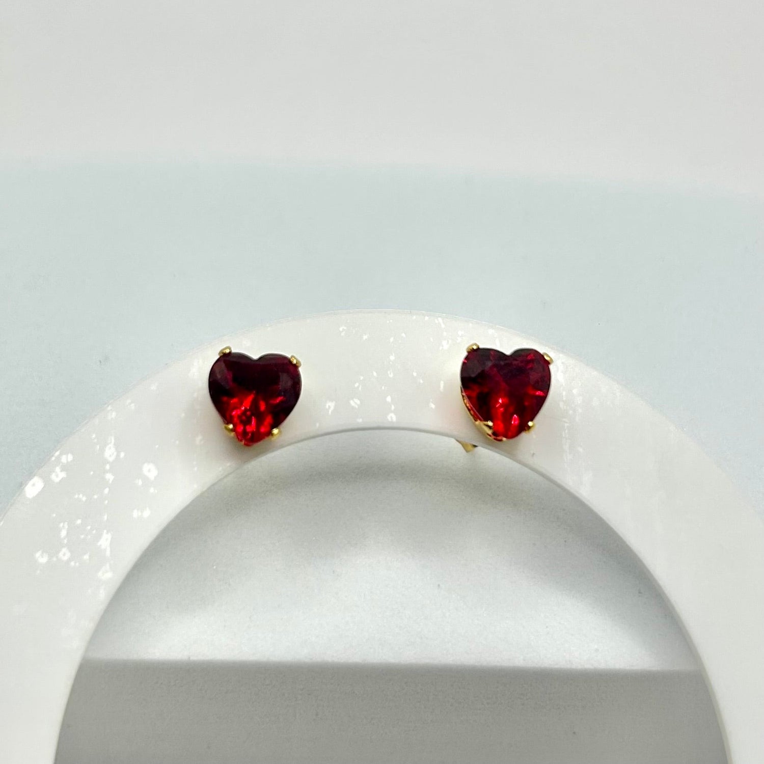 Clous d'oreilles