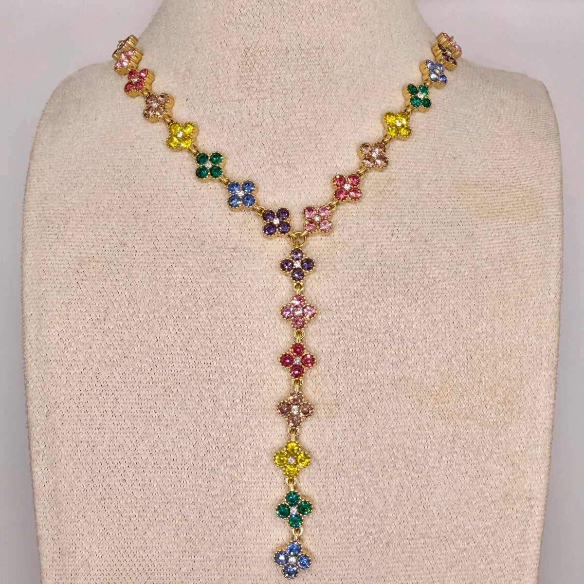 COLLIER Y CLOVER
