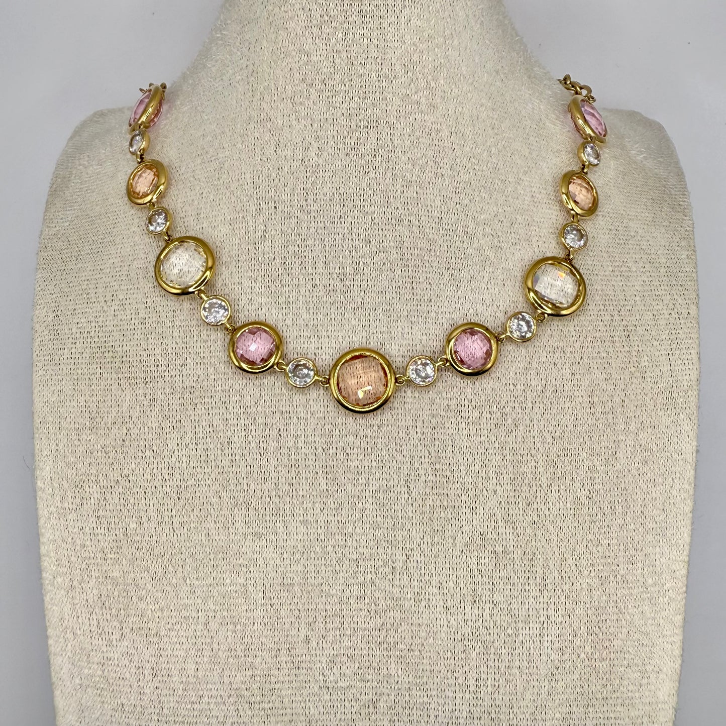 COLLIER RUBY