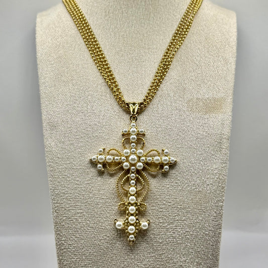 COLLIER LADY