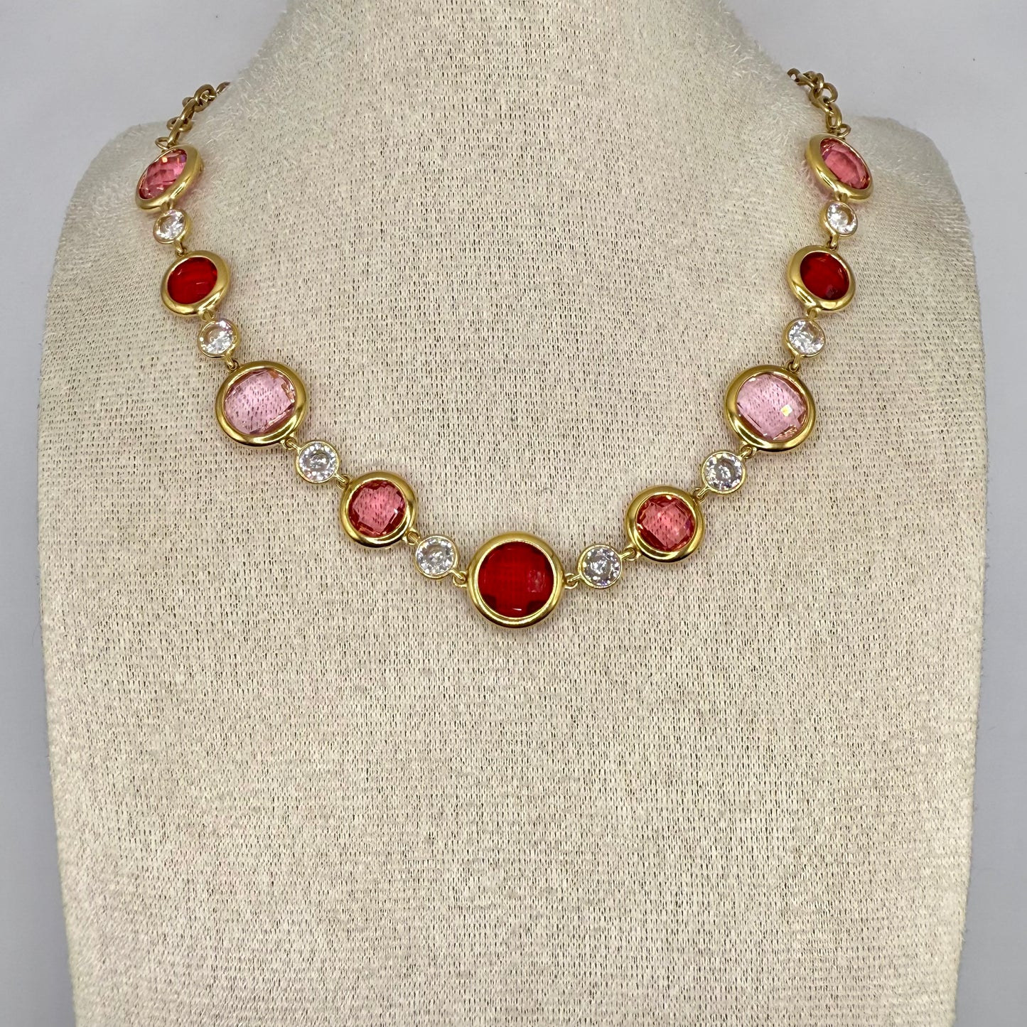 COLLIER RUBY