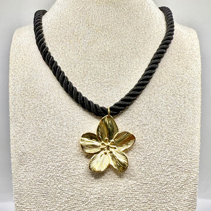 COLLIER FLORA CORDE