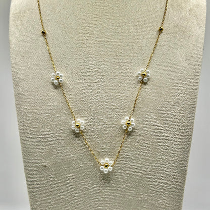 COLLIER CAMELIA