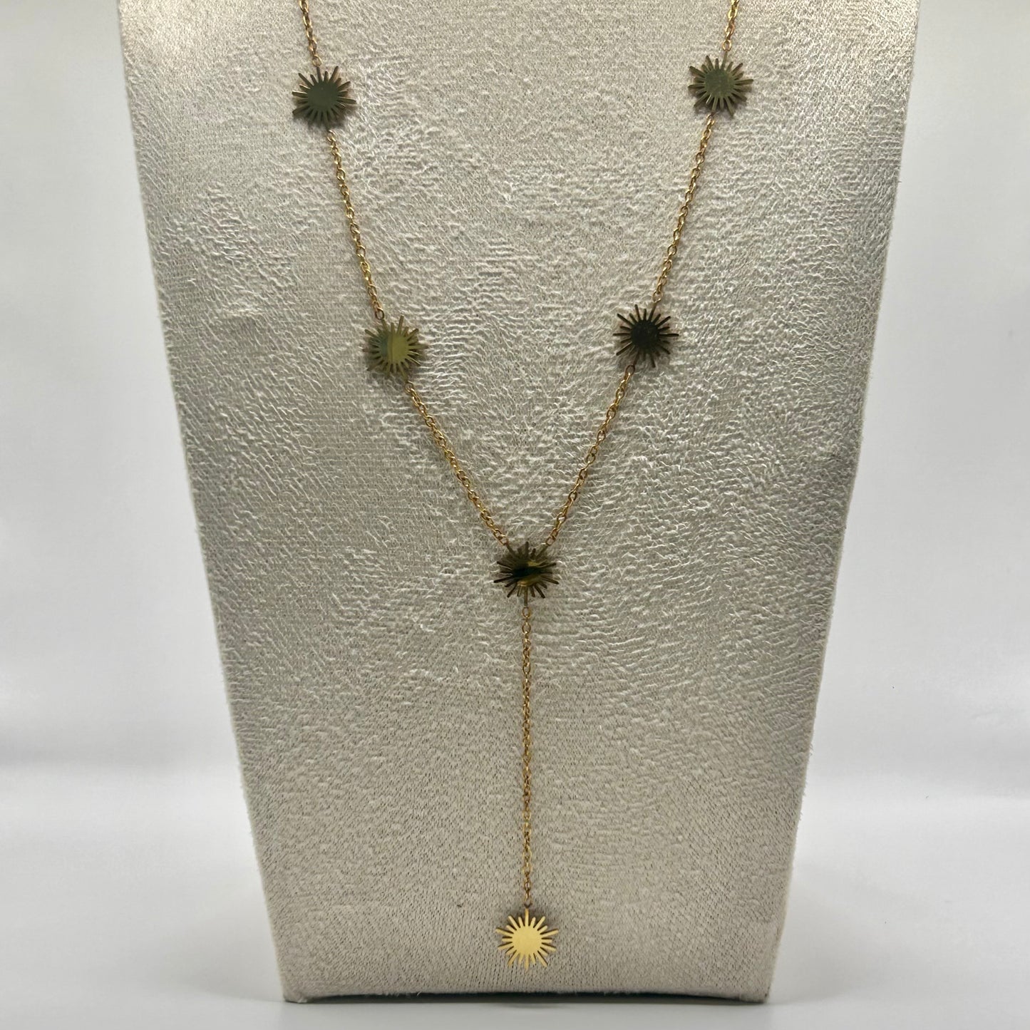 COLLIER Y NORA